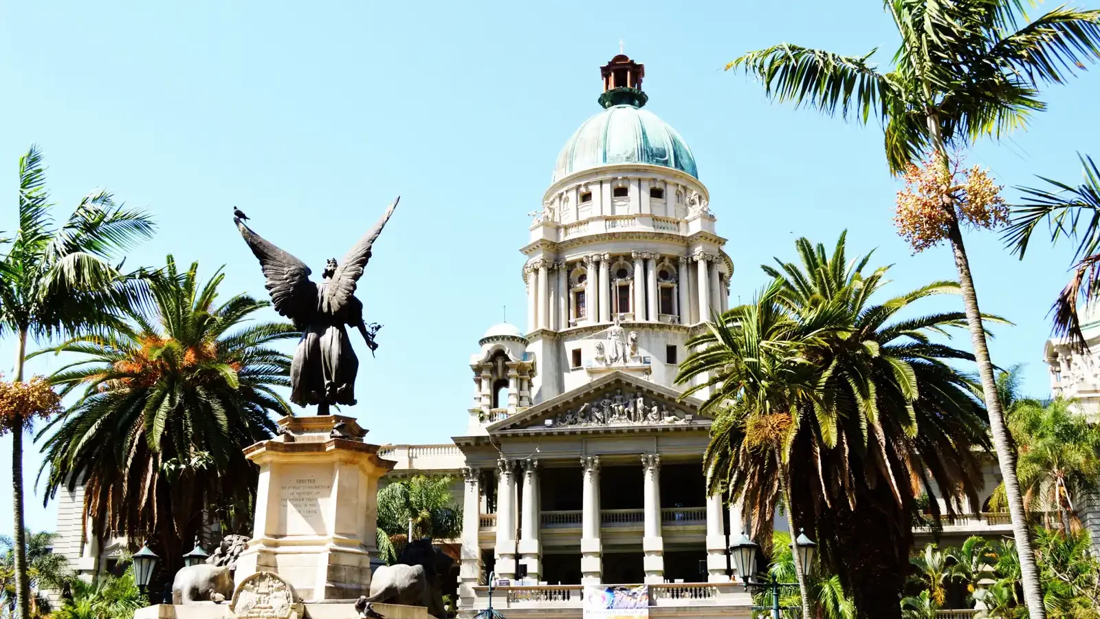 L’hôtel de ville de Durban et les jardins Francis Farewell