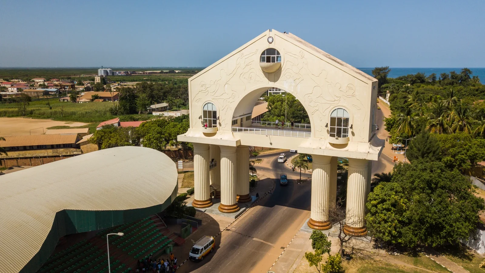 Vue aérienne de l’Arche 22 à Banjul, le 4 novembre 2017. Photo d’archive, pas une opération électorale.
