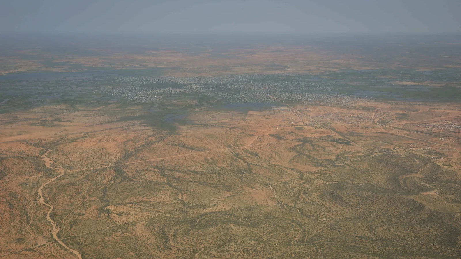 Vue aérienne des inondations à Beletweyne en Somalie en mai 2016